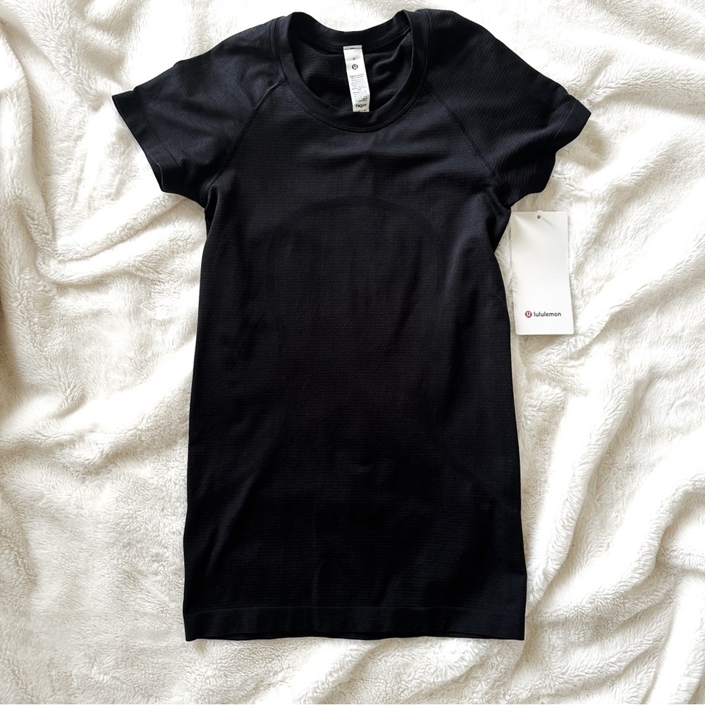 Lululemon Swiftly Tech Short Sleeve 2.0 Hawaii Edition - Picture 2 of 6